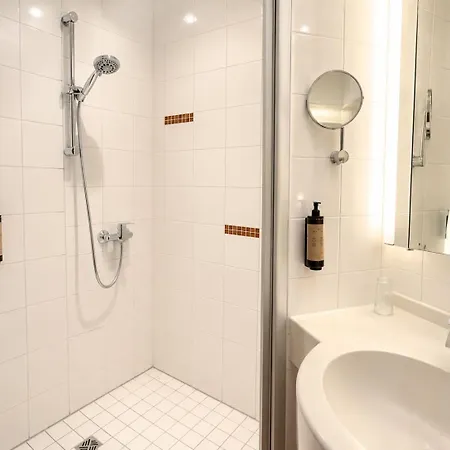 Hotel Rhein-Ruhr By Mayburgh Bottrop Hauptbahnhof-3